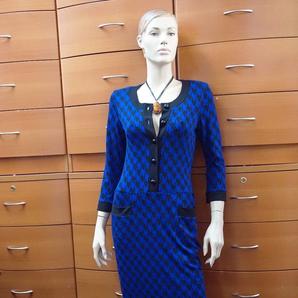 3/4 SLEEVE European dress Casual Style Button chest
